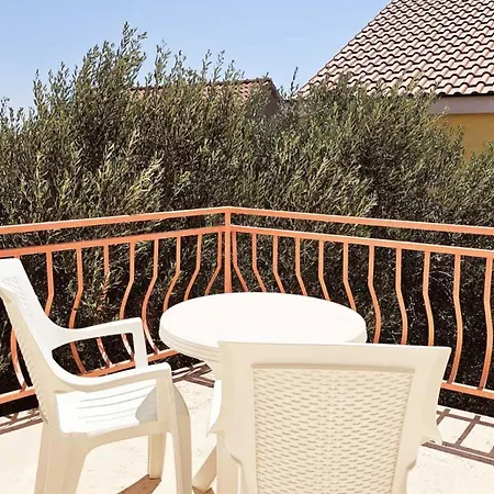 Appartement Eljka - With Terrace And A Sea View 2